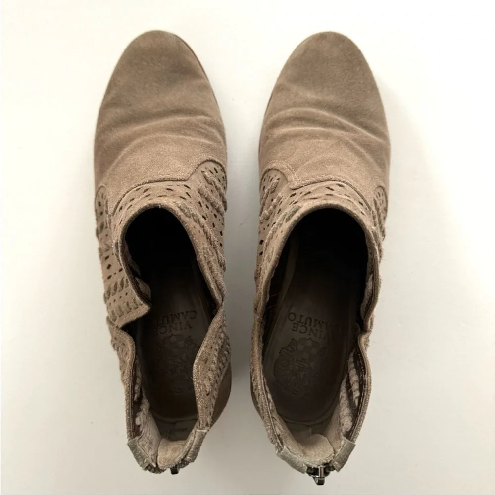 Vince Camuto Prasata Booties - Size 9 - EUC
